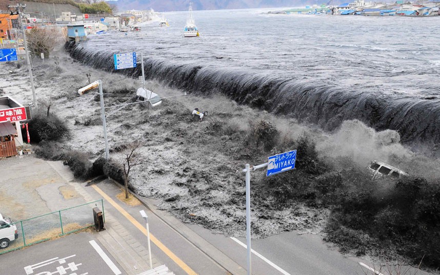 fukushima_tsunami
