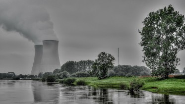 nuclear-power-plant-261119_1920